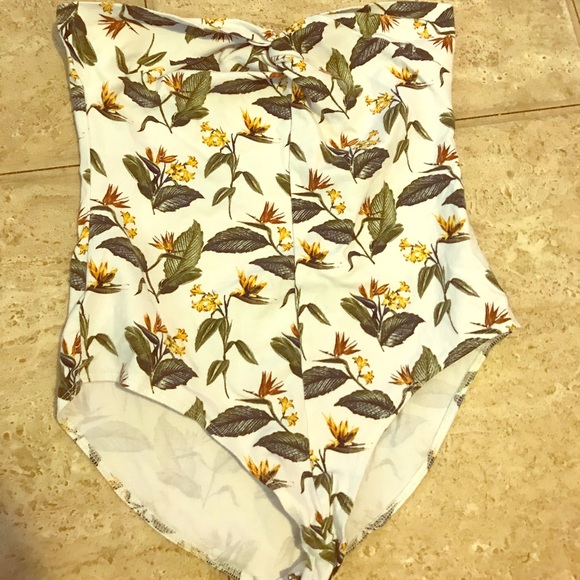 Patterned body suit - Picture 1 of 2